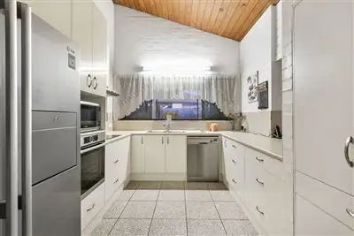 Fourth view of Homely house listing, 2 Ambrosius Street, Carindale QLD 4152
