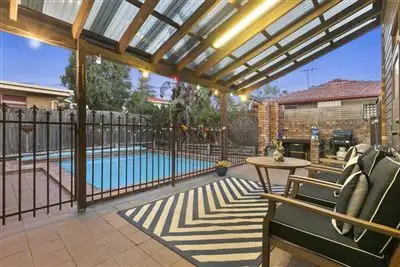 Sixth view of Homely house listing, 2 Ambrosius Street, Carindale QLD 4152