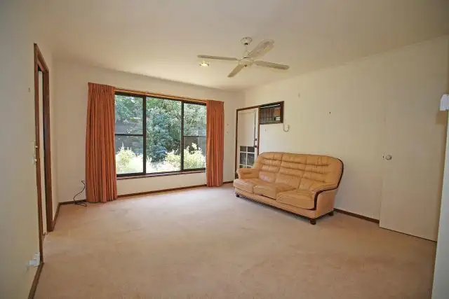 Sixth view of Homely house listing, 2 Noel Court, Leongatha VIC 3953