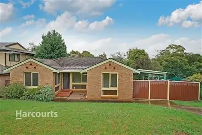 15 Peggotty Avenue, Ambarvale NSW 2560
