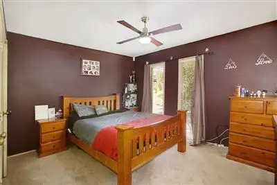 Seventh view of Homely house listing, 10 Wandarra Crescent, Bradbury NSW 2560