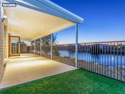 10 Coffey Court, Beachmere QLD 4510