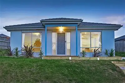 5 Yellow Gum Drive, Pakenham VIC 3810