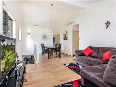 76/11 Crosby Avenue, Arana Hills QLD 4054