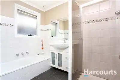 Sixth view of Homely house listing, 7 Bencairn Court, Lalor VIC 3075