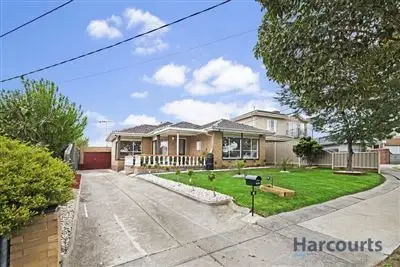 5 St Agnes Court, Avondale Heights VIC 3034