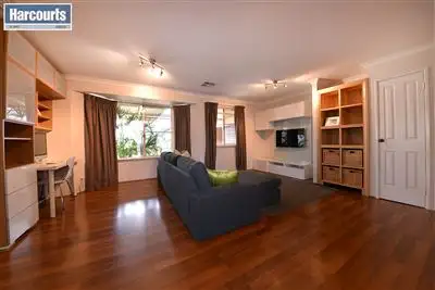 Sixth view of Homely house listing, 25 Manchester Drive, Hocking WA