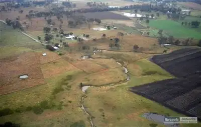195 Hall Road, Woodhill QLD 4285