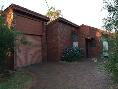 11 Kadina Road, Gooseberry Hill WA 6076