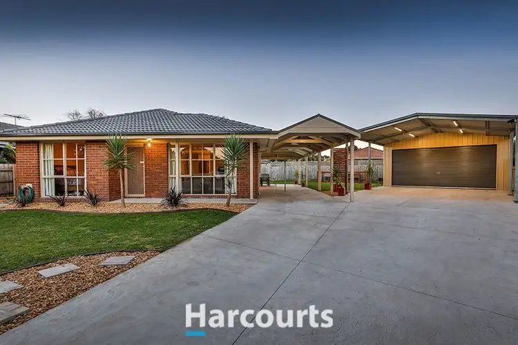 15 Cantle Close, Pakenham VIC 3810