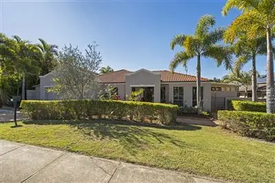 31 Crestwood Drive, Molendinar QLD 4214