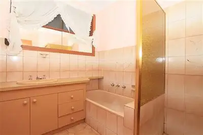 Fourth view of Homely house listing, 4 Avenel Court, Thomastown VIC