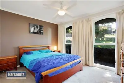 Sixth view of Homely house listing, 10 Chinook Crescent, Mooroolbark VIC 3138