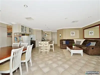 Seventh view of Homely house listing, 2 Innes Parkway, Lakelands WA 6180