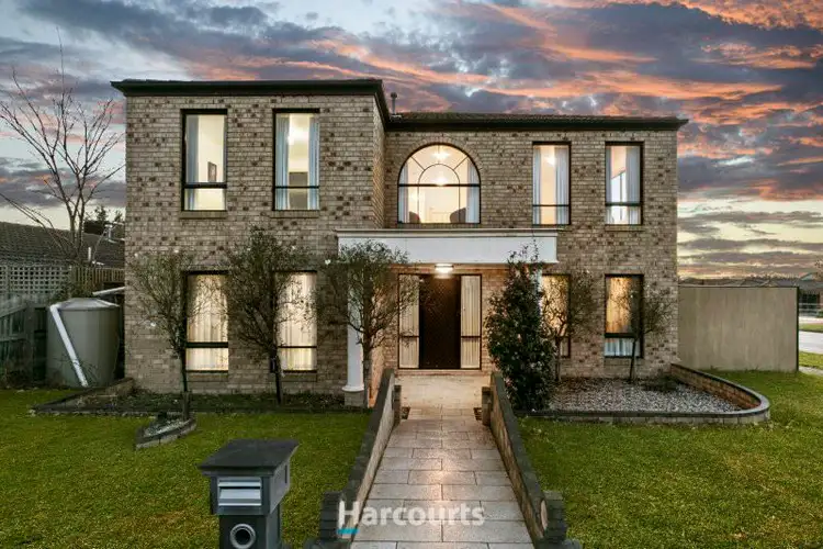 1 Glenn Erin Way, Berwick VIC 3806