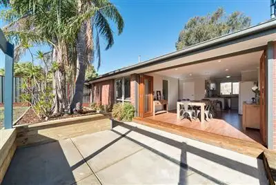 17 Lady Beverley Circuit, Somerville VIC 3912