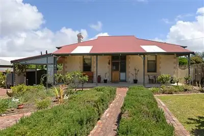 55 Hill Street, Victor Harbor SA 5211
