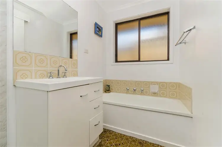 Sixth view of Homely unit listing, 6/17 Lascelles Avenue, Manifold Heights VIC 3218
