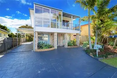 156 Paradise Parade, Paradise Point QLD 4216