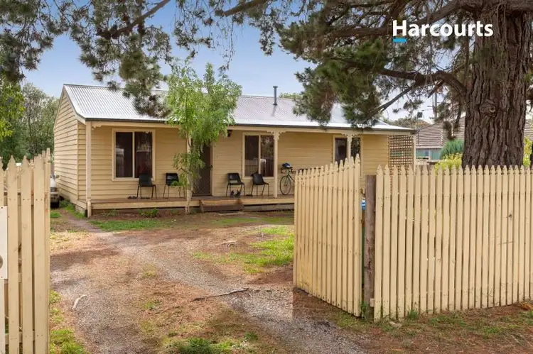 12 Robertson Street, Hastings VIC 3915