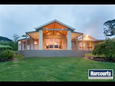 30 Roberts Road, Warragul VIC 3820