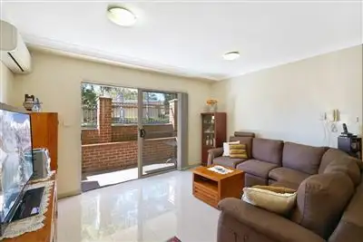 Third view of Homely unit listing, 8/41 Woodhouse Drive, Ambarvale NSW 2560