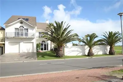 84 Gulf Point Drive, North Haven SA 5018