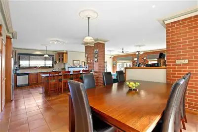 12 Wellington Crescent, Lalor VIC 3075