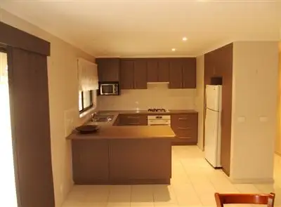 Second view of Homely townhouse listing, 5 Spurwing Place, Wangaratta VIC 3677