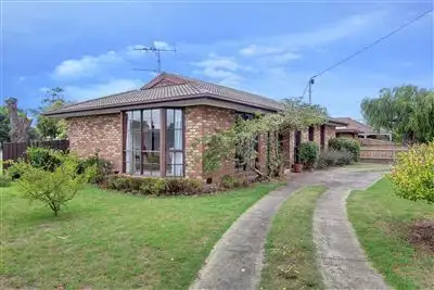 11 Balaka Street, Rosebud West VIC 3940