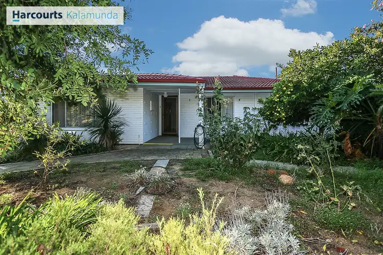 28 Lyndhurst Road, Kalamunda WA 6076