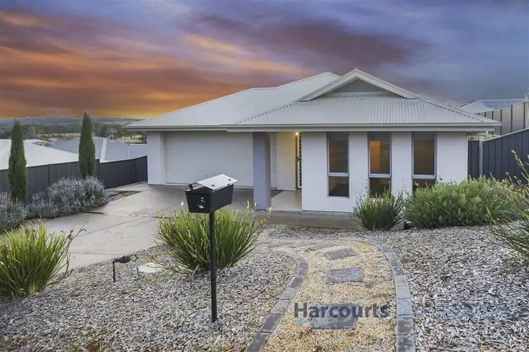 3 Saunders Close, Mount Barker SA 5251