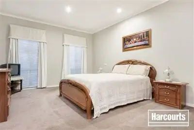 Seventh view of Homely house listing, 2 Oakmoss Place, Berwick VIC 3806
