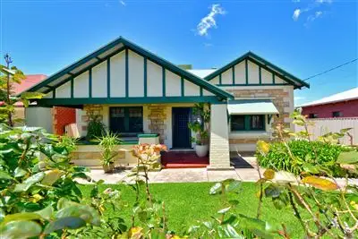 35 Henley St, Mile End SA 5031