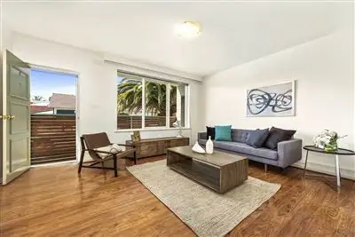 Fourth view of Homely apartment listing, 2/38 Woolton Avenue, Thornbury VIC 3071