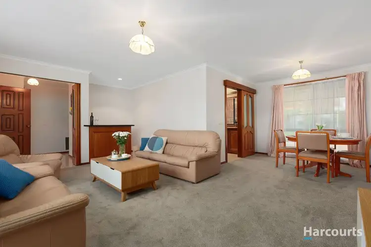 Second view of Homely house listing, 7 Laanecoorie Drive, Lysterfield VIC 3156