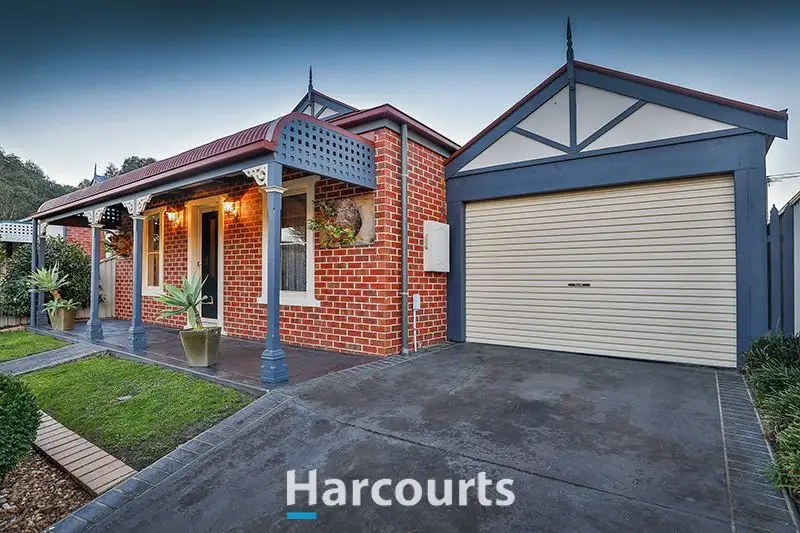 Main view of Homely house listing, 8 Honeysuckle Close, Pakenham VIC 3810
