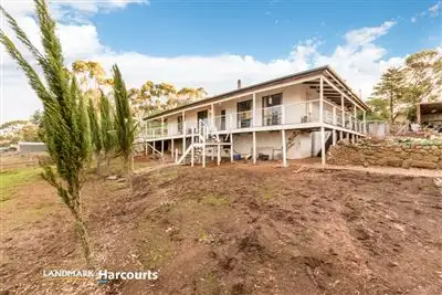 10 Carpenters Road, Shelford VIC 3329