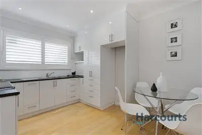 Fourth view of Homely apartment listing, 4/1 Omeo Court, Bentleigh East VIC 3165