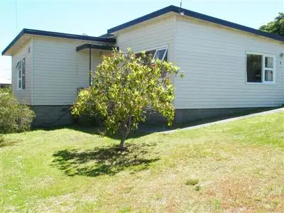 8 Bay Road, Midway Point TAS 7171