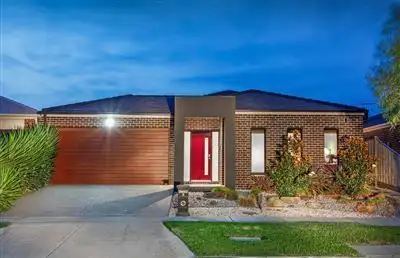 8 Maremma Drive, Mernda VIC 3754