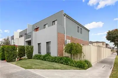Main view of Homely house listing, 2 Reedy Lake Mews, Epping VIC 3076