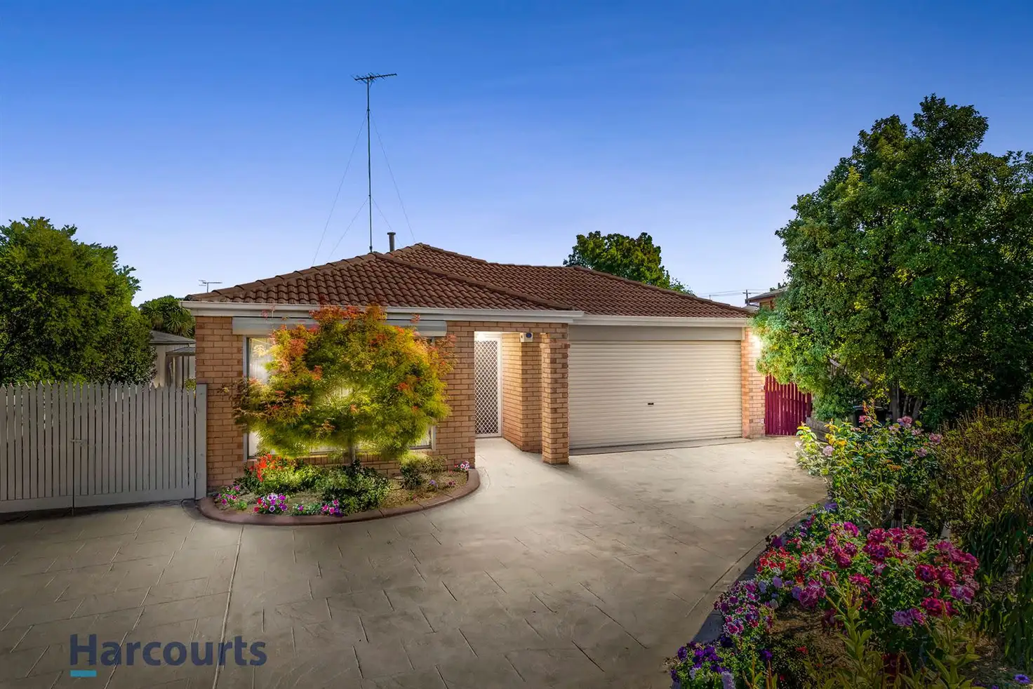 Main view of Homely house listing, 2 Finton Court, Pakenham VIC 3810