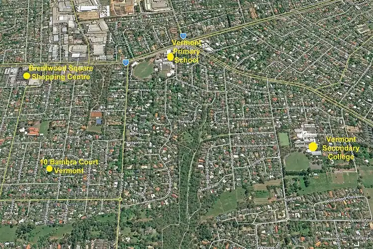 Second view of Homely house listing, 10 Bambra Court, Vermont VIC 3133