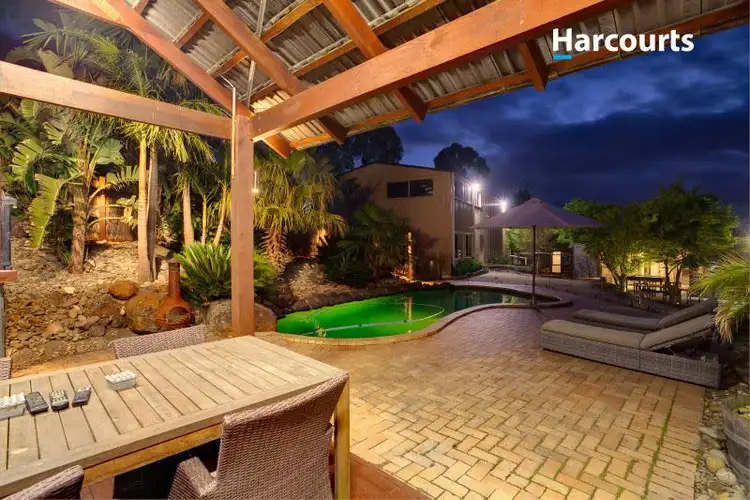 9 Woodlands Road, Cranbourne South VIC 3977