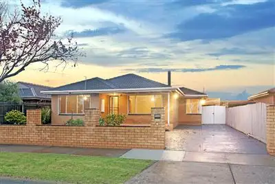 19 Mindoro Crescent, Lalor VIC 3075