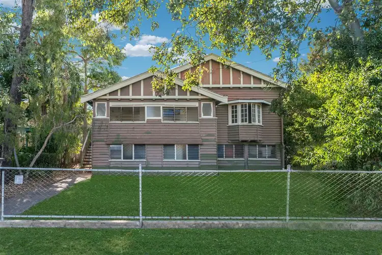 54 Norris Street, Hermit Park QLD 4812