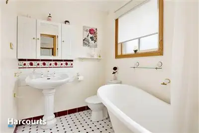 Fourth view of Homely house listing, 34 Lodge Crescent, Berwick VIC 3806
