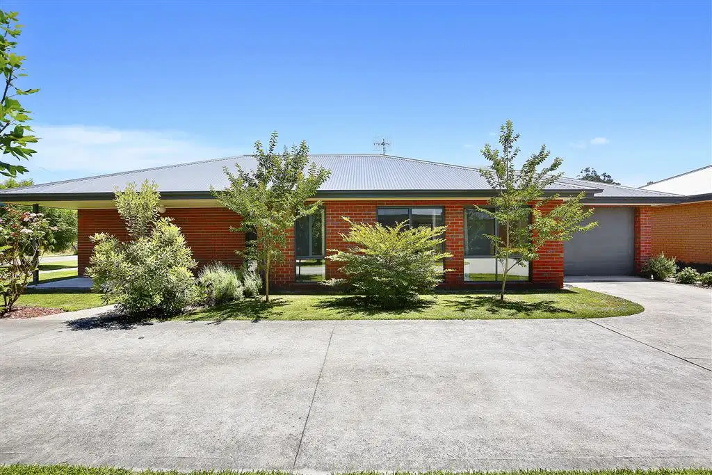 Main view of Homely unit listing, 4/17 Shamrock Street, Alexandra VIC 3714