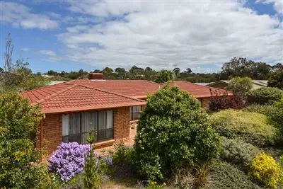 18 Connell Street, Victor Harbor SA 5211